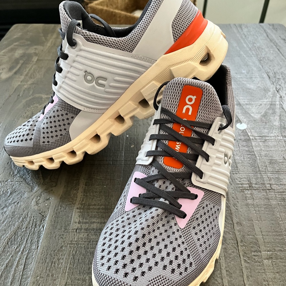 ON Running shoes